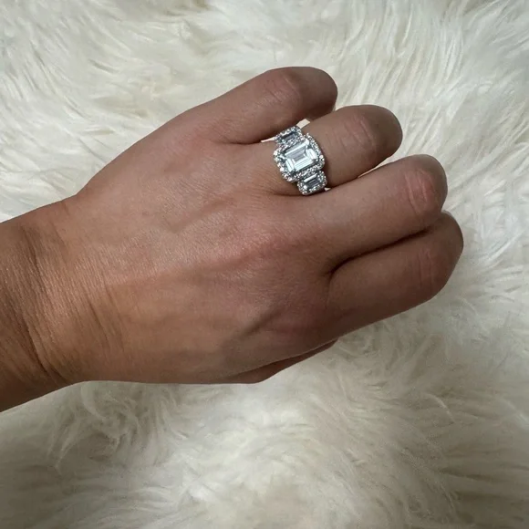 Effy Aquamarine Diamond ring - Picture 3 of 9